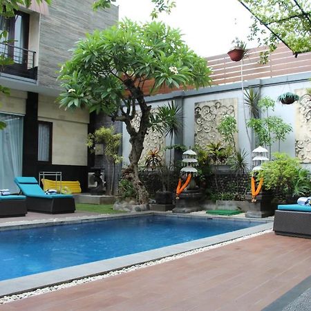 The Nakula Villas Kuta  Room photo