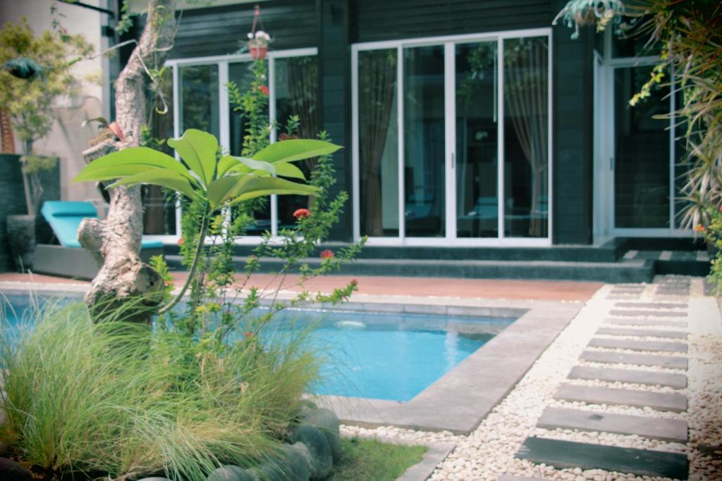 The Nakula Villas Kuta  Exterior photo